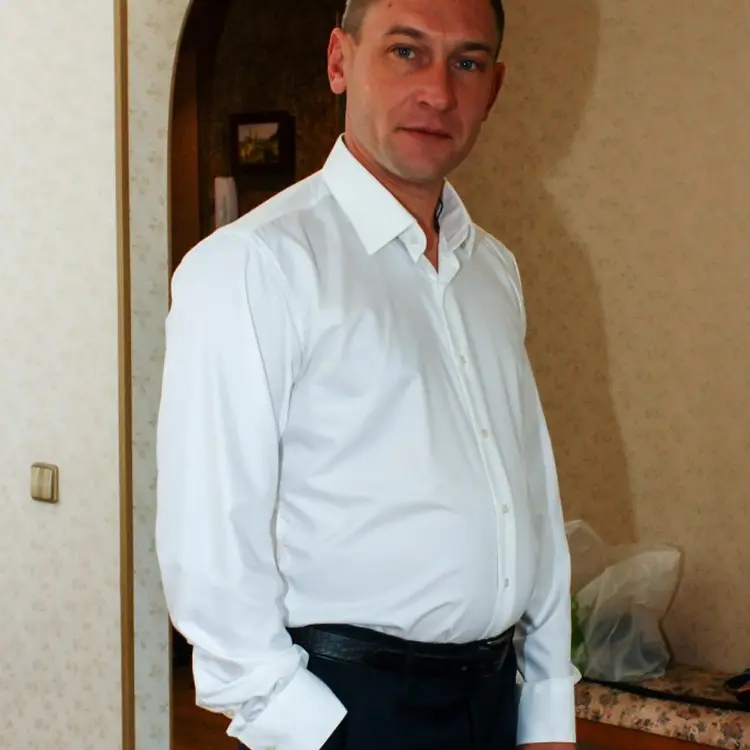 Андрей из Новошахтинска, ищу на сайте секс на одну ночь