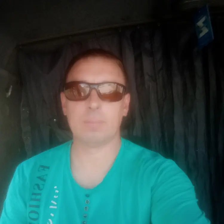 Я Сергей, 41, из Новосибирска, ищу знакомство для регулярного секса