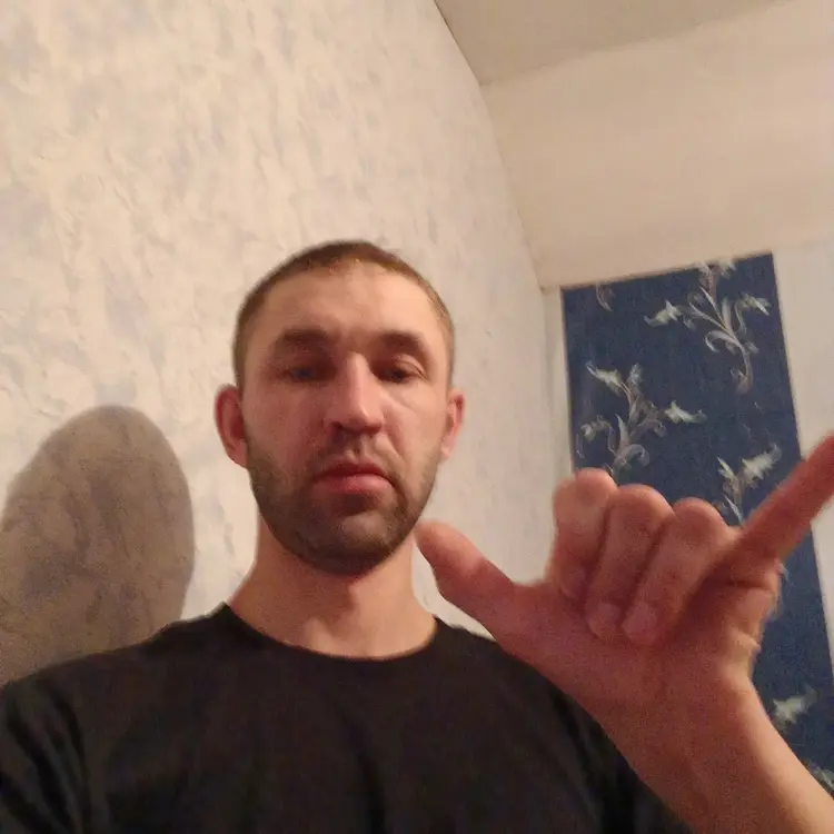 Я Виталий, 39, из Горно-Алтайска, ищу знакомство для секса на одну ночь