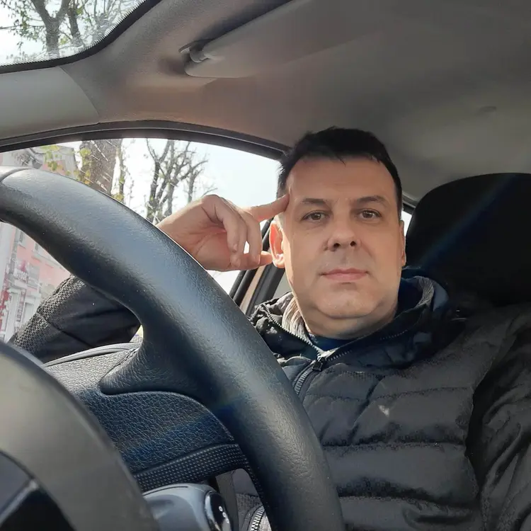 Я Виталий, 45, знакомлюсь для регулярного секса в Полоцке