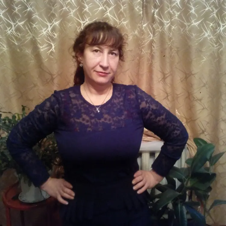 Натали из Владивостока, мне 49, познакомлюсь для приятного времяпровождения