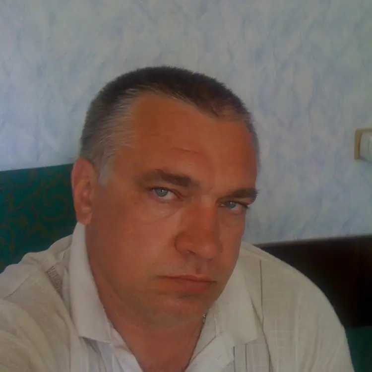 Сергей из Нижнего Тагила, мне 60, познакомлюсь для секса на одну ночь