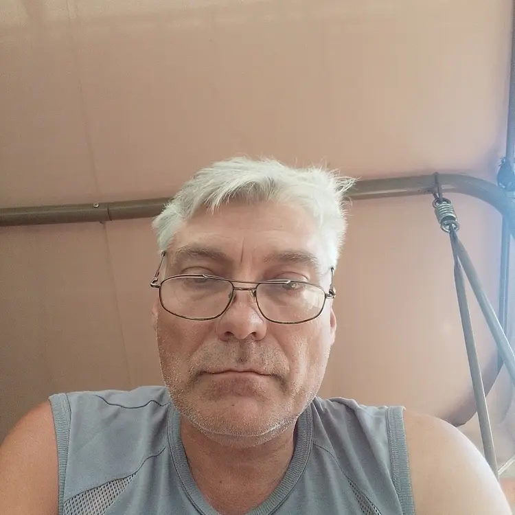 Я Вячеслав, 56, из Таганрога, ищу знакомство для дружбы