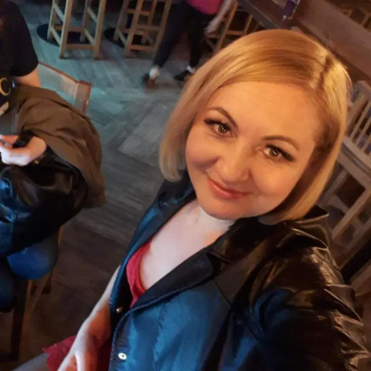 Я Светлана, 46, из Ульяновска, ищу знакомство для приятного времяпровождения