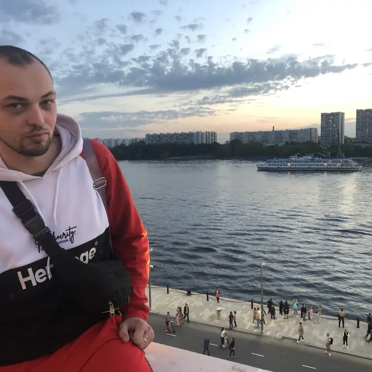 Я Andrey, 28, знакомлюсь для секса на одну ночь в Котельниках