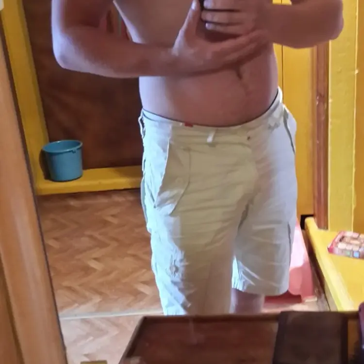 Я Максим, 33, знакомлюсь для регулярного секса в Воткинске