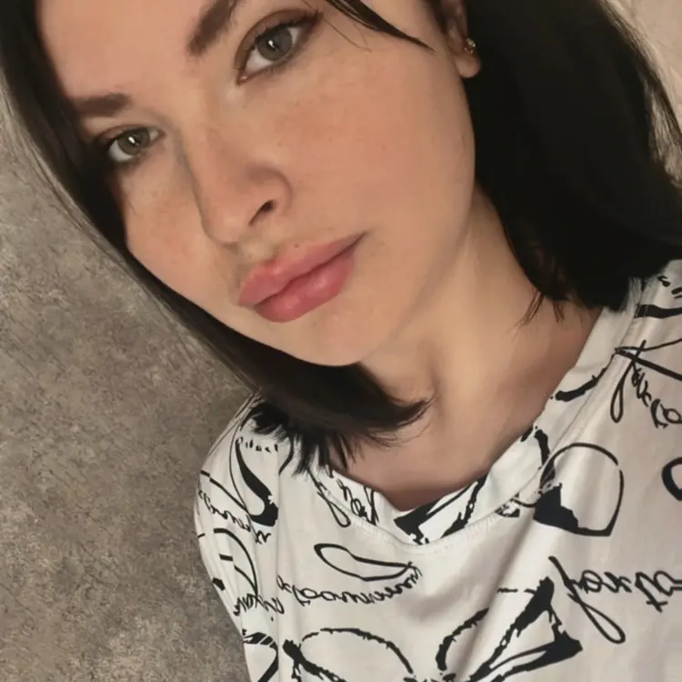 Я Юлия, 21, знакомлюсь для регулярного секса в Туле