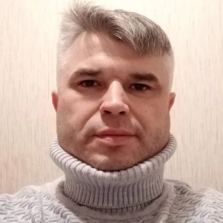Я Виталий, 43, из Брянска, ищу знакомство для секса на одну ночь