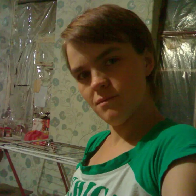 Алена из Ростова-на-Дону, мне 32, познакомлюсь для общения