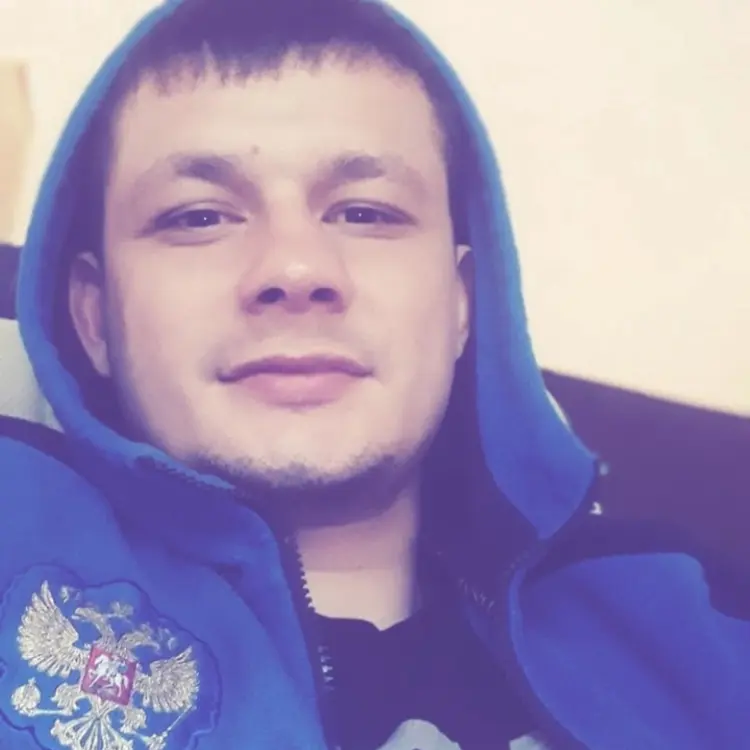Я Сергей, 28, из Иркутска, ищу знакомство для приятного времяпровождения