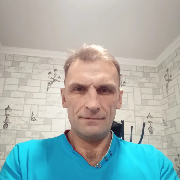 Я Олег, 48, из Железногорска, ищу знакомство для постоянных отношений