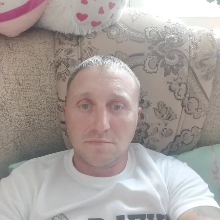Я Андрей, 40, из Воркуты, ищу знакомство для приятного времяпровождения