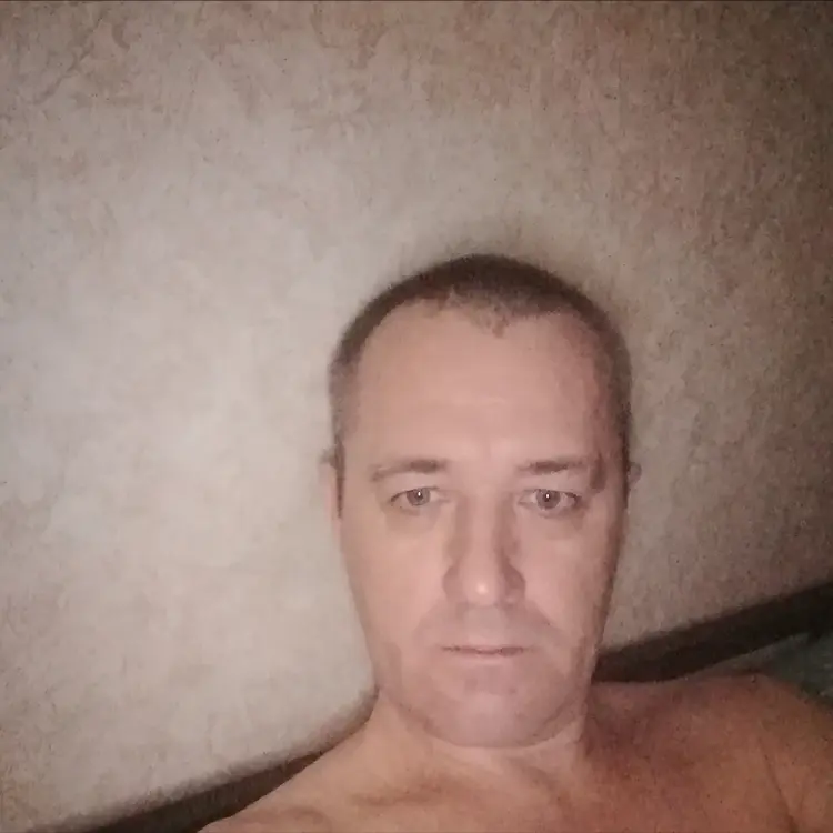 Игорь из Бийска, мне 43, познакомлюсь для регулярного секса