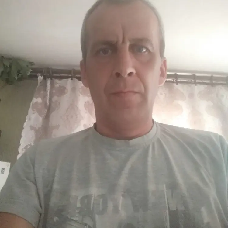 Я Василий, 49, из Путивля, ищу знакомство для секса на одну ночь