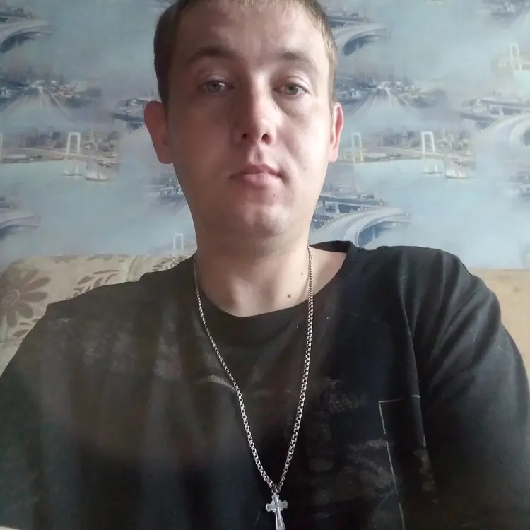 Я Евгений, 29, знакомлюсь для постоянных отношений в Лесозаводске