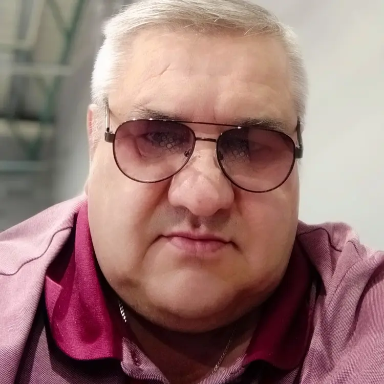 Я Сергей, 53, из Минска, ищу знакомство для приятного времяпровождения