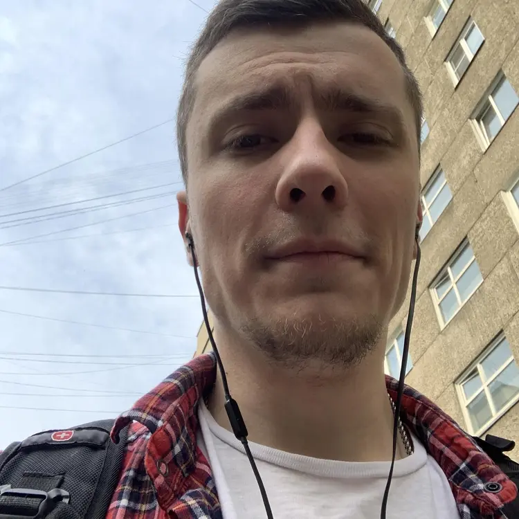 Я Егор, 27, из Люберец, ищу знакомство для регулярного секса
