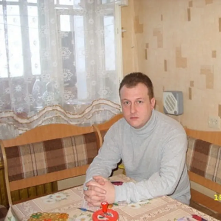 Дмитрий из Ярославля, мне 45, познакомлюсь для постоянных отношений
