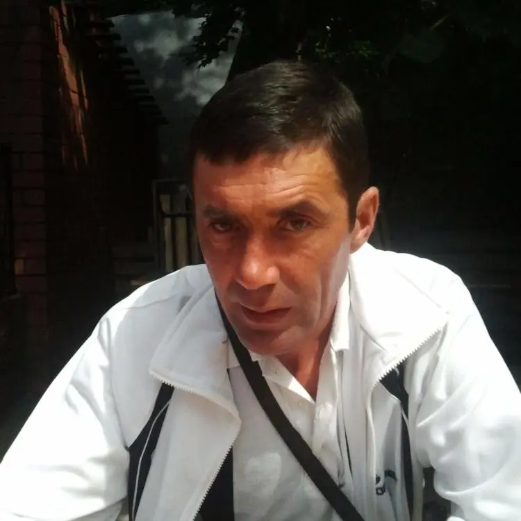 Я Валерий, 51, знакомлюсь для регулярного секса в Новочебоксарске