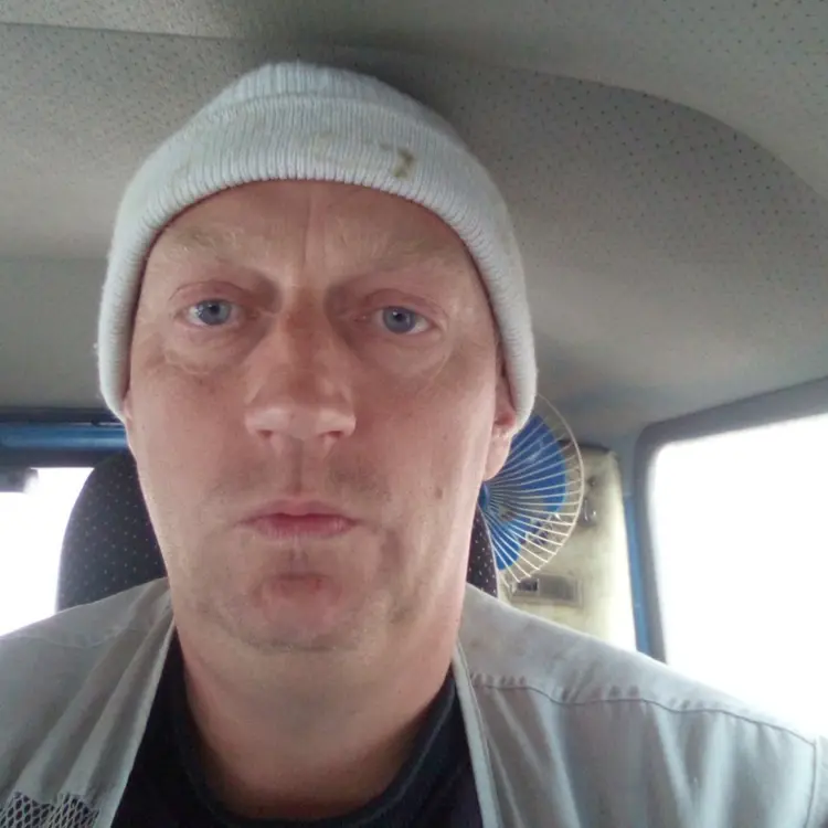 Я Илья, 45, знакомлюсь для регулярного секса в Тымовском