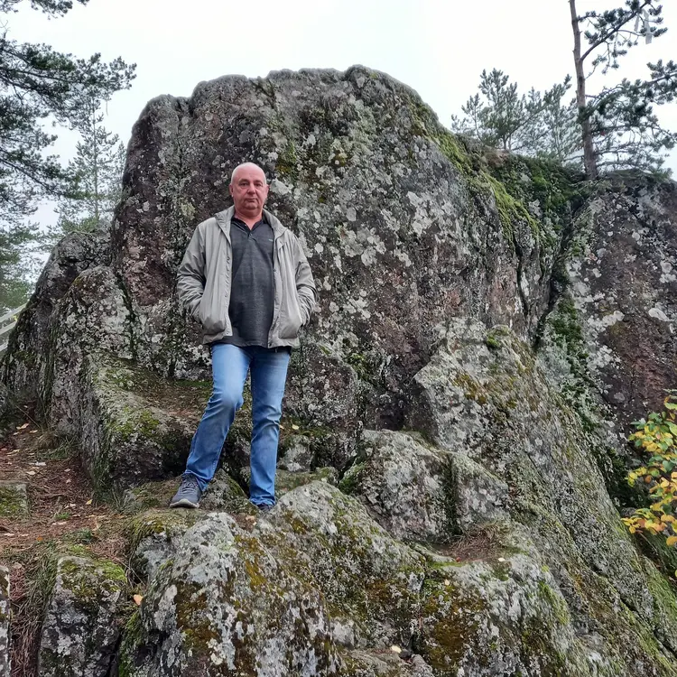 Я Владимир, 56, из Петрозаводска, ищу знакомство для дружбы