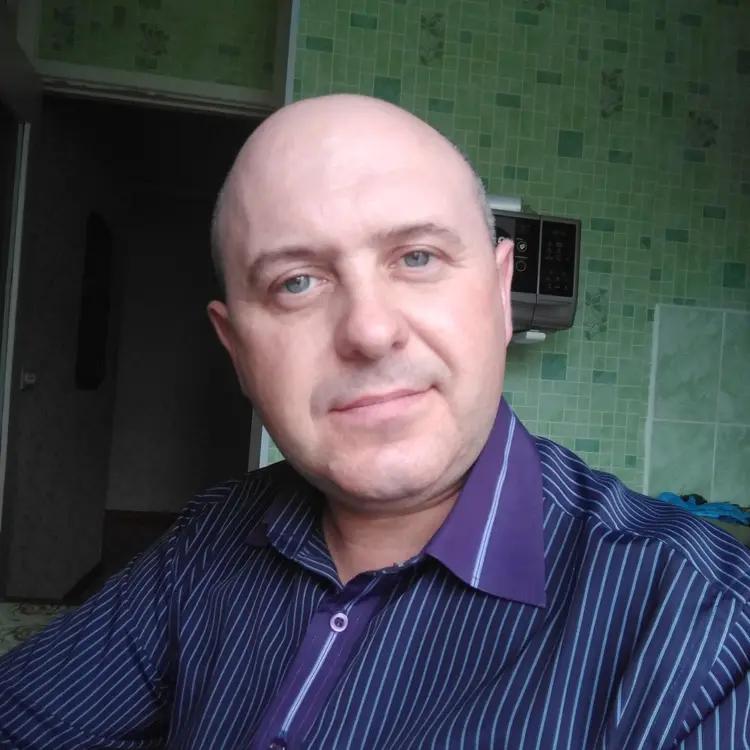 Олег из Алапаевска, мне 48, познакомлюсь для регулярного секса