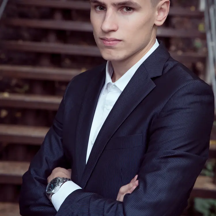Я Сергей, 25, знакомлюсь для регулярного секса в Липецке