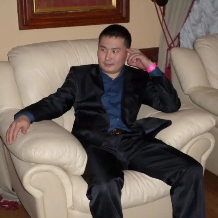 Батор из Улан-Удэ, мне 40, познакомлюсь для регулярного секса