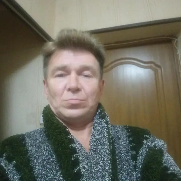 Я Виталий, 52, знакомлюсь для секса на одну ночь в Невинномысске