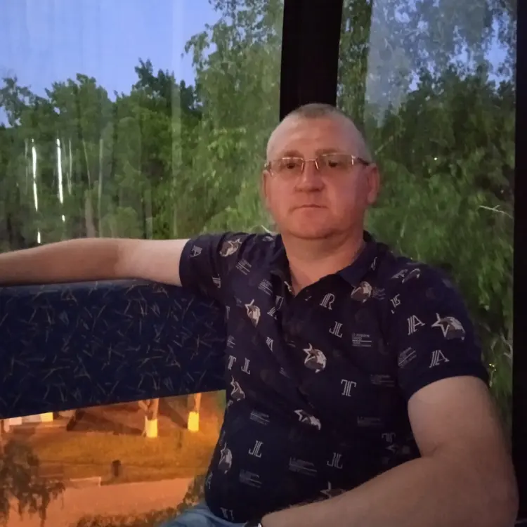 Игорь из Орска, мне 44, познакомлюсь для секса на одну ночь