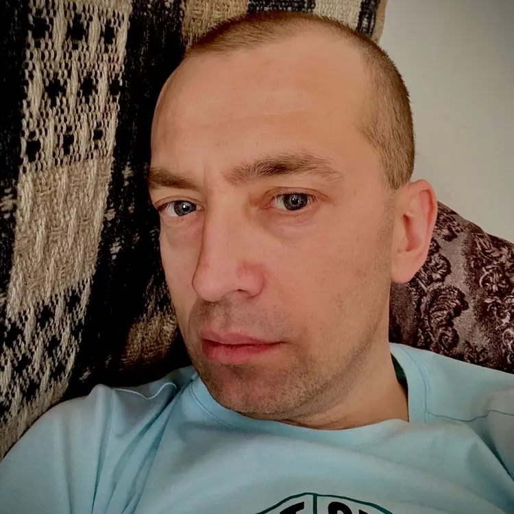 Я Евгений, 40, знакомлюсь для регулярного секса в Гурьевске
