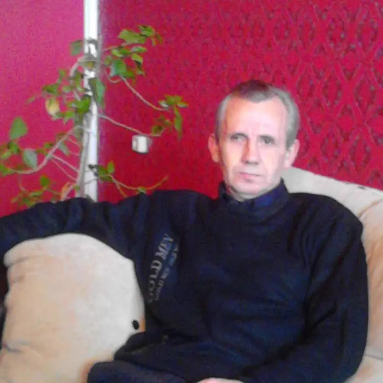 Я Vasiliy, 49, из Сызрани, ищу знакомство для секса на одну ночь