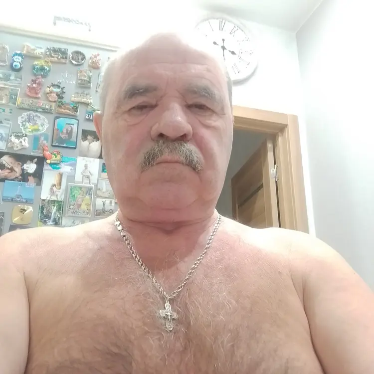 Я Геннадий, 68, знакомлюсь для регулярного секса в Самаре