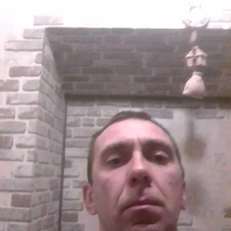 Я Сергей, 46, из Смоленска, ищу знакомство для секса на одну ночь