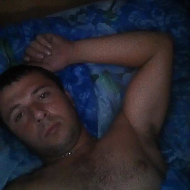 Алексей из Богучара, мне 31, познакомлюсь для секса на одну ночь