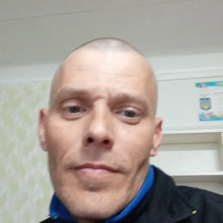Denis из Львова, мне 42, познакомлюсь для секса на одну ночь
