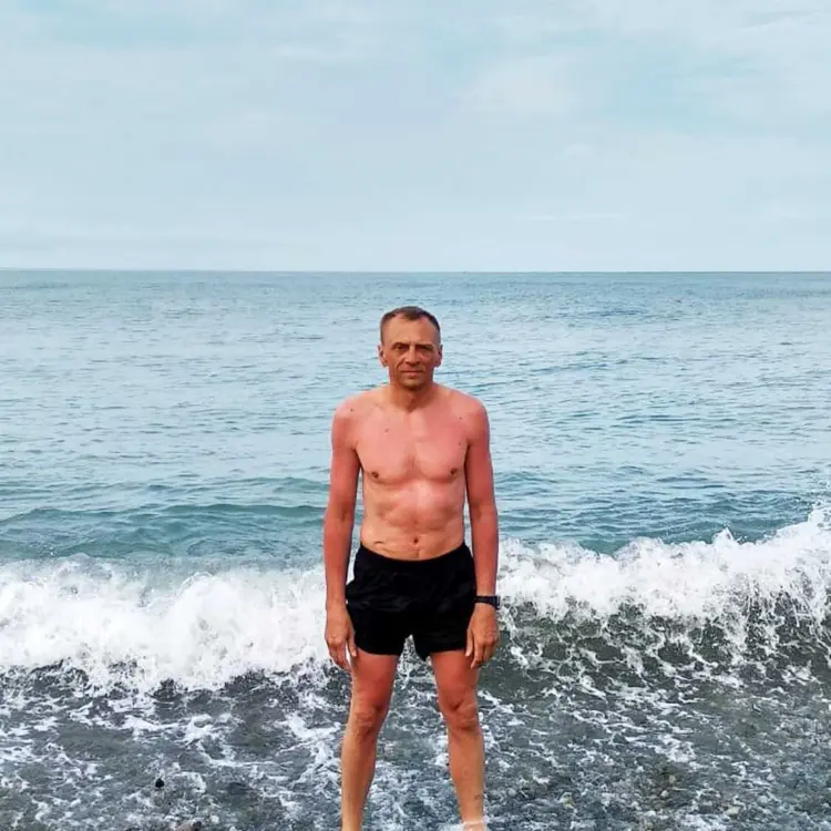 Я Андрей, 51, знакомлюсь для регулярного секса в Томске