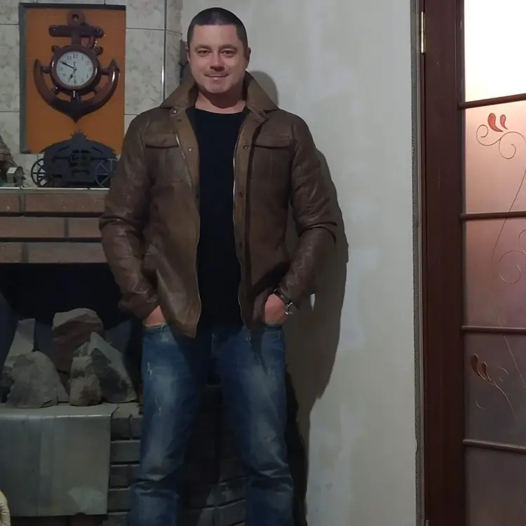 Я Александр, 42, из Лисичанска, ищу знакомство для дружбы