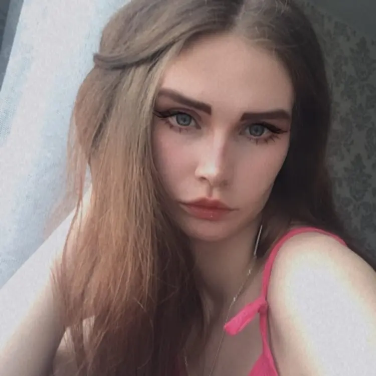 Я Алёна, 20, из Нижнего Новгорода, ищу знакомство для приятного времяпровождения