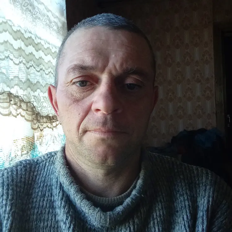 Игорь из Шарковщины, мне 43, познакомлюсь для регулярного секса