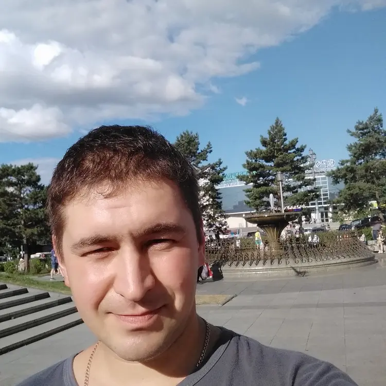 Я Vladimir, 35, из Сибирцева, ищу знакомство для постоянных отношений