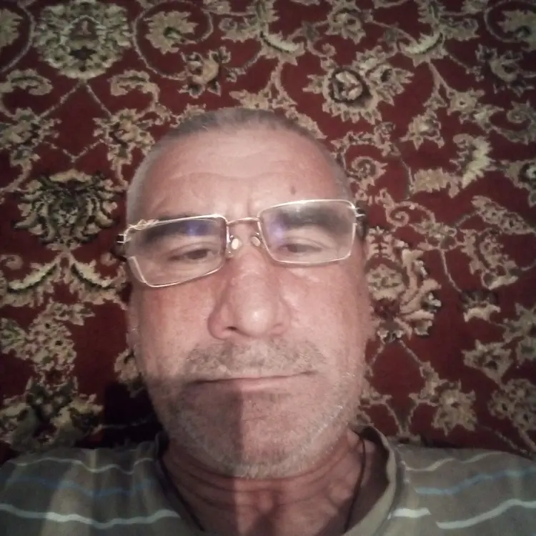 Я Алексей, 54, знакомлюсь для виртуального секса в Омске