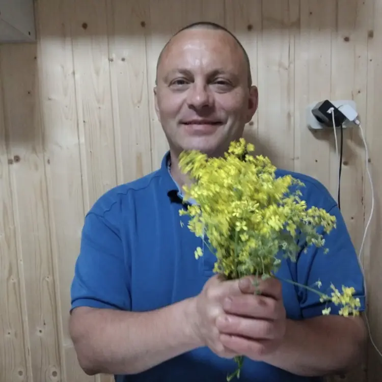 Я Дмитрий, 49, из Коммунара, ищу знакомство для приятного времяпровождения