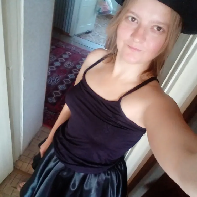 Я Юлия, 29, из Барнаула, ищу знакомство для приятного времяпровождения