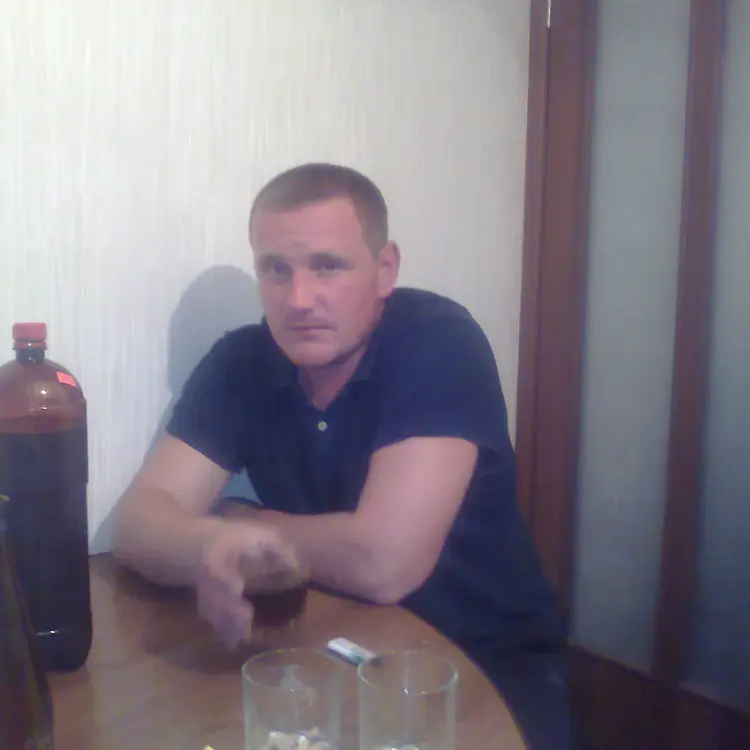 Я Роман, 42, знакомлюсь для приятного времяпровождения в Усть-Куте