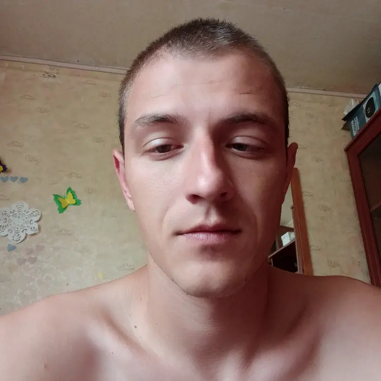 Я Игорь, 28, знакомлюсь для регулярного секса в Чернигове