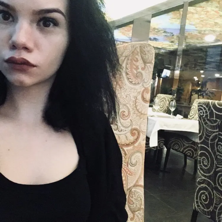 Elena из Серпухова, мне 23, познакомлюсь для регулярного секса