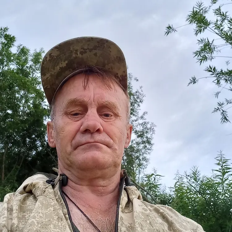 Я Виктор, 63, знакомлюсь для регулярного секса в Кемерово
