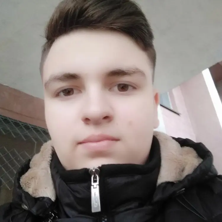 Я Данияр, 21, из Новополоцка, ищу знакомство для секса на одну ночь