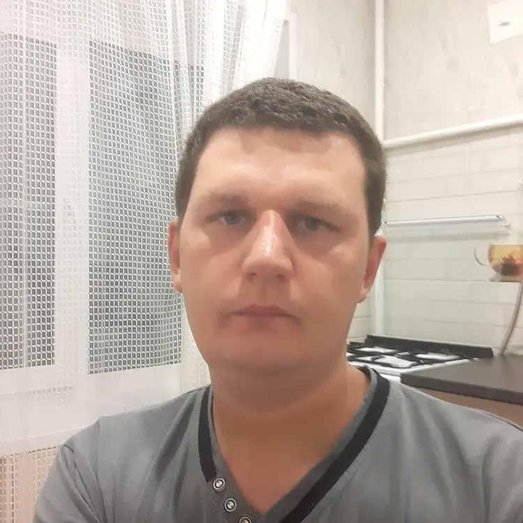 Я Олег, 36, из Саратова, ищу знакомство для регулярного секса